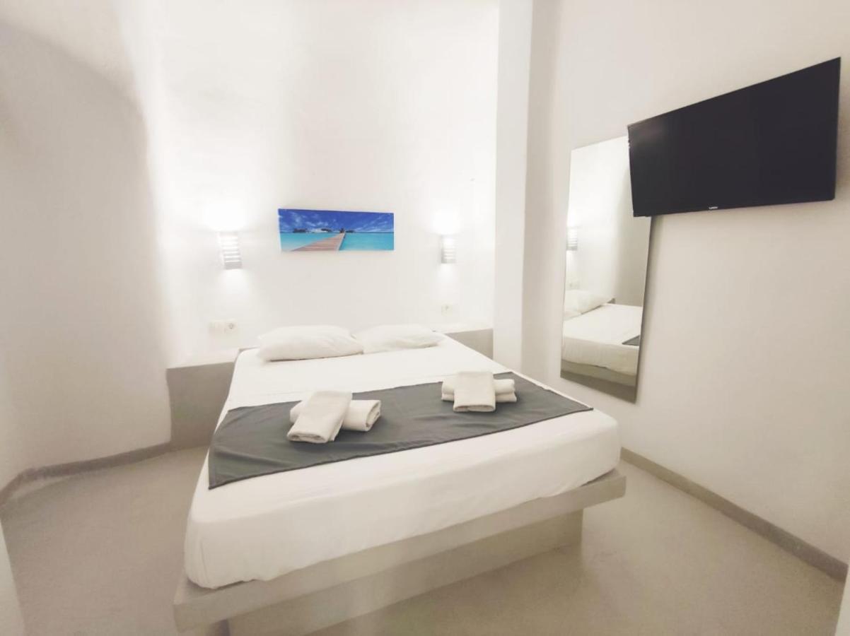 Livin Santorini - Center Rooms Santorini Island Esterno foto