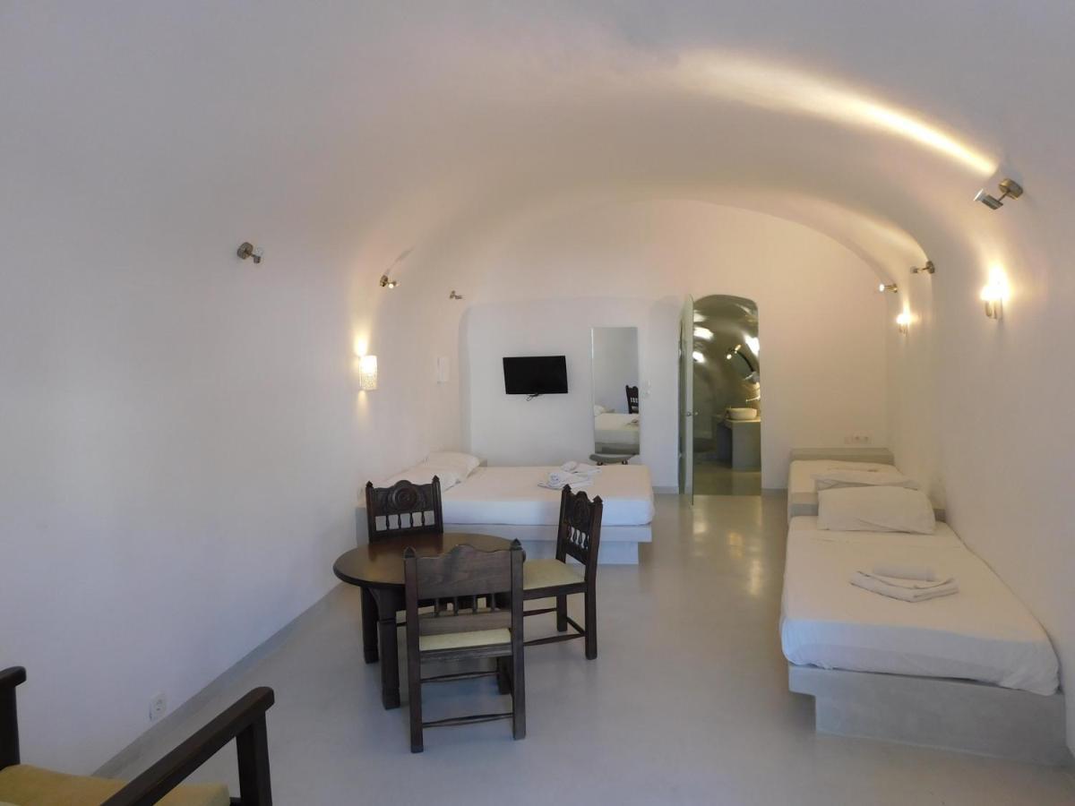 Livin Santorini - Center Rooms Santorini Island Esterno foto